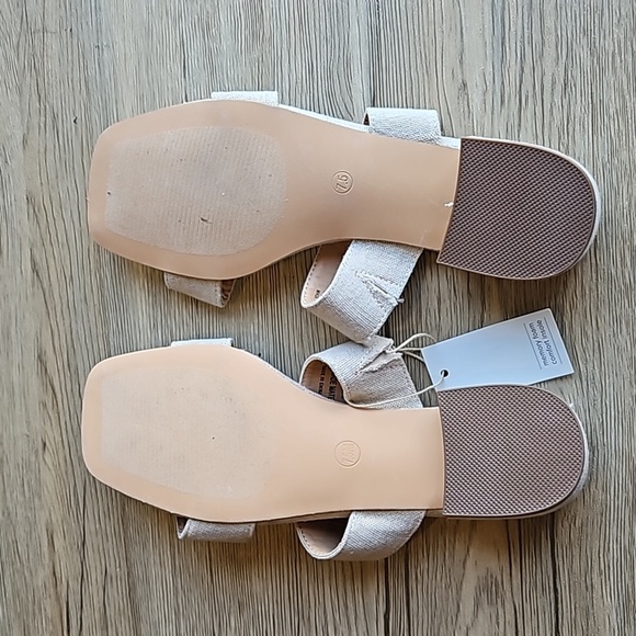 Joie Natural Beige Gold Shimmer Linen Strappy Slip On Nolita Sandals 7.5 NWT - Picture 5 of 7